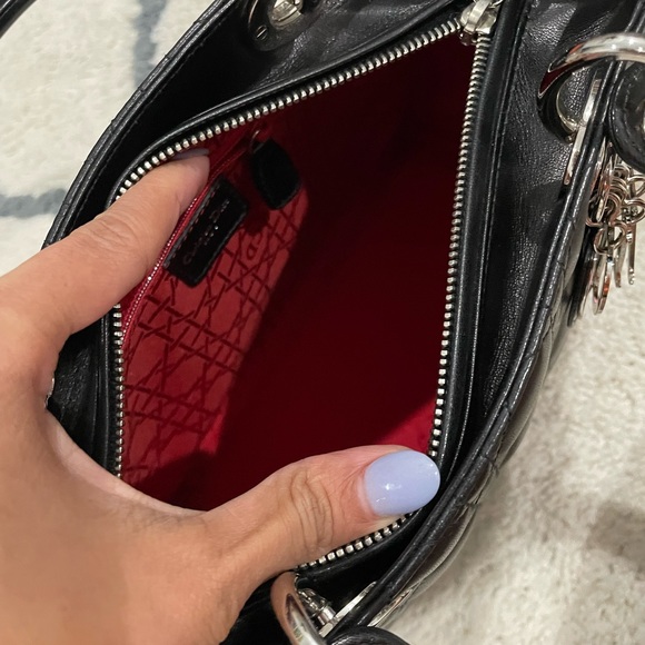 Authentic Christian Dior Medium size - Picture 10 of 12